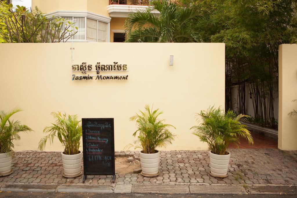 Jasmin Monument Hotel Phnom Penh Exterior foto